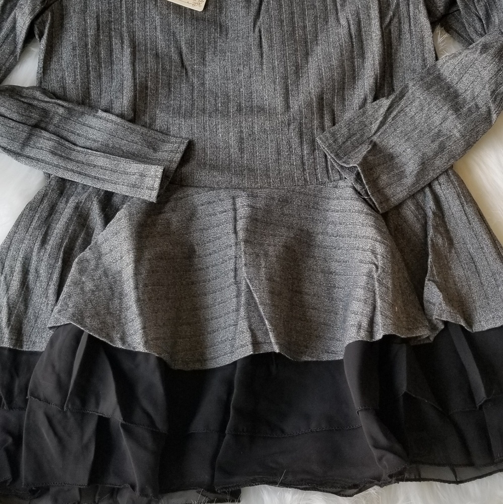 New Plus Size Peplum Sweater Top - Picture 3 of 3